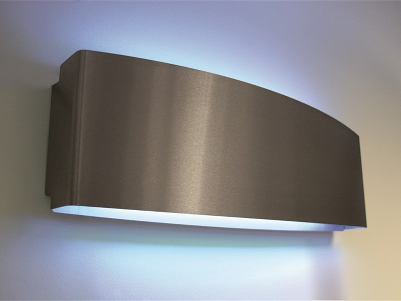 Снимка на Инсектицидна лампа Хамелион СИРИУС убиваща летящи насекоми (мухи, комари и др.) до 60 кв.м., PestWest - , цена 352.79 лв