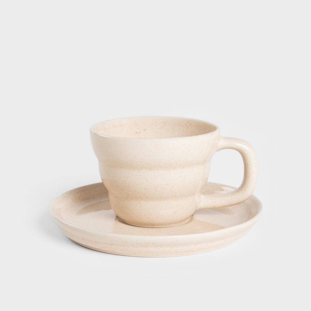 Бяла чаша с чиния HOMLA CHERYL 200 мл. за кафе и чай, стилен дизайн

3.