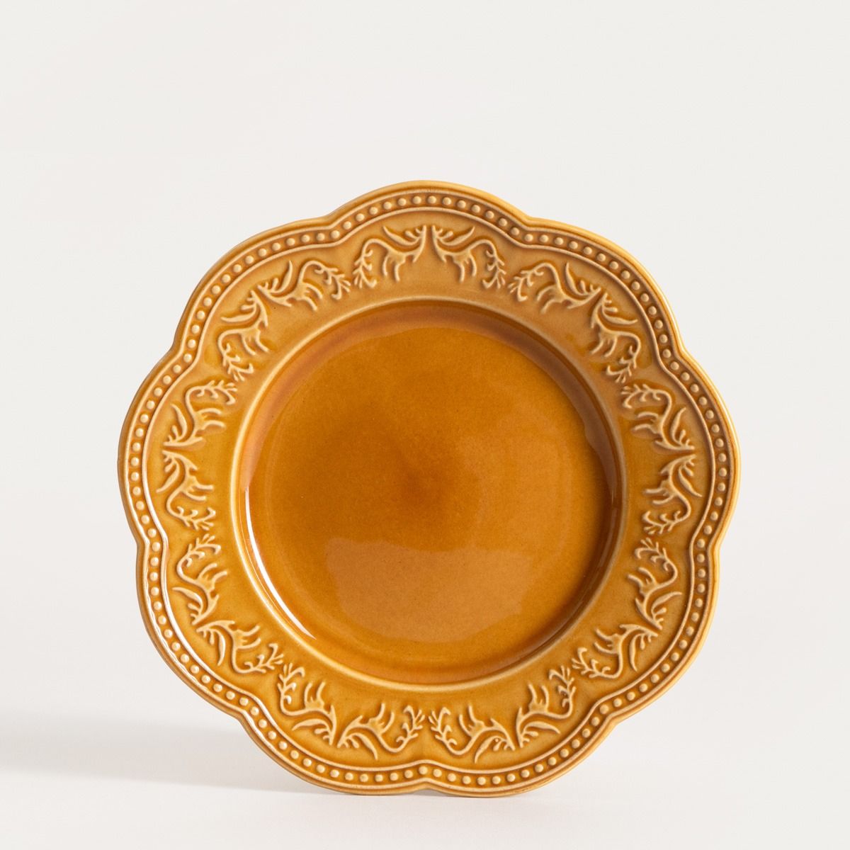 Кафява чиния HOMLA SALTIS за сервиране

19.