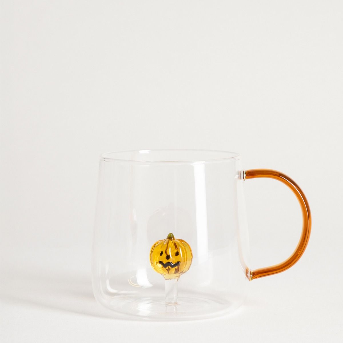 Чаша HOMLA PUMPKIN с тиква декорация за кафе и чай

13.