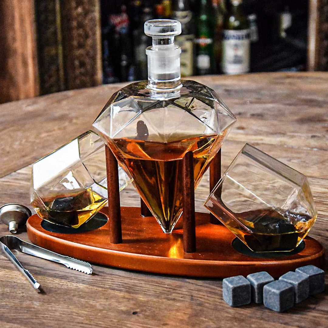 Снимка на Комплект Декантер за Вино с Чаши - Диаманти, Dreboliikicom, цена 60.84 лв