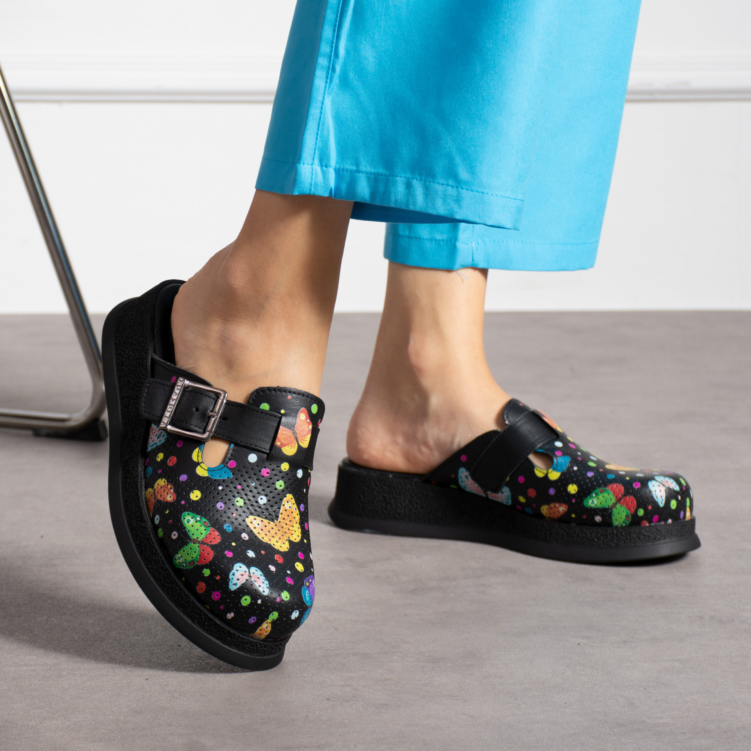 Анатомични работни чехли от естествена кожа, удобство и сигурност  

19.