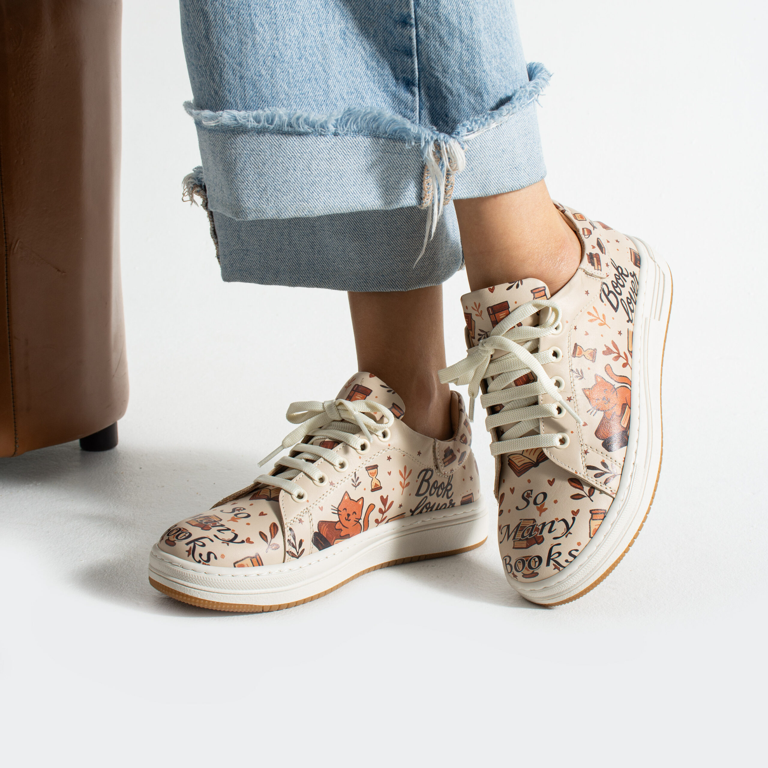 Анатомични дамски кецове от естествена кожа на ARMADA, комфорт и стил за всеки ден  

18.