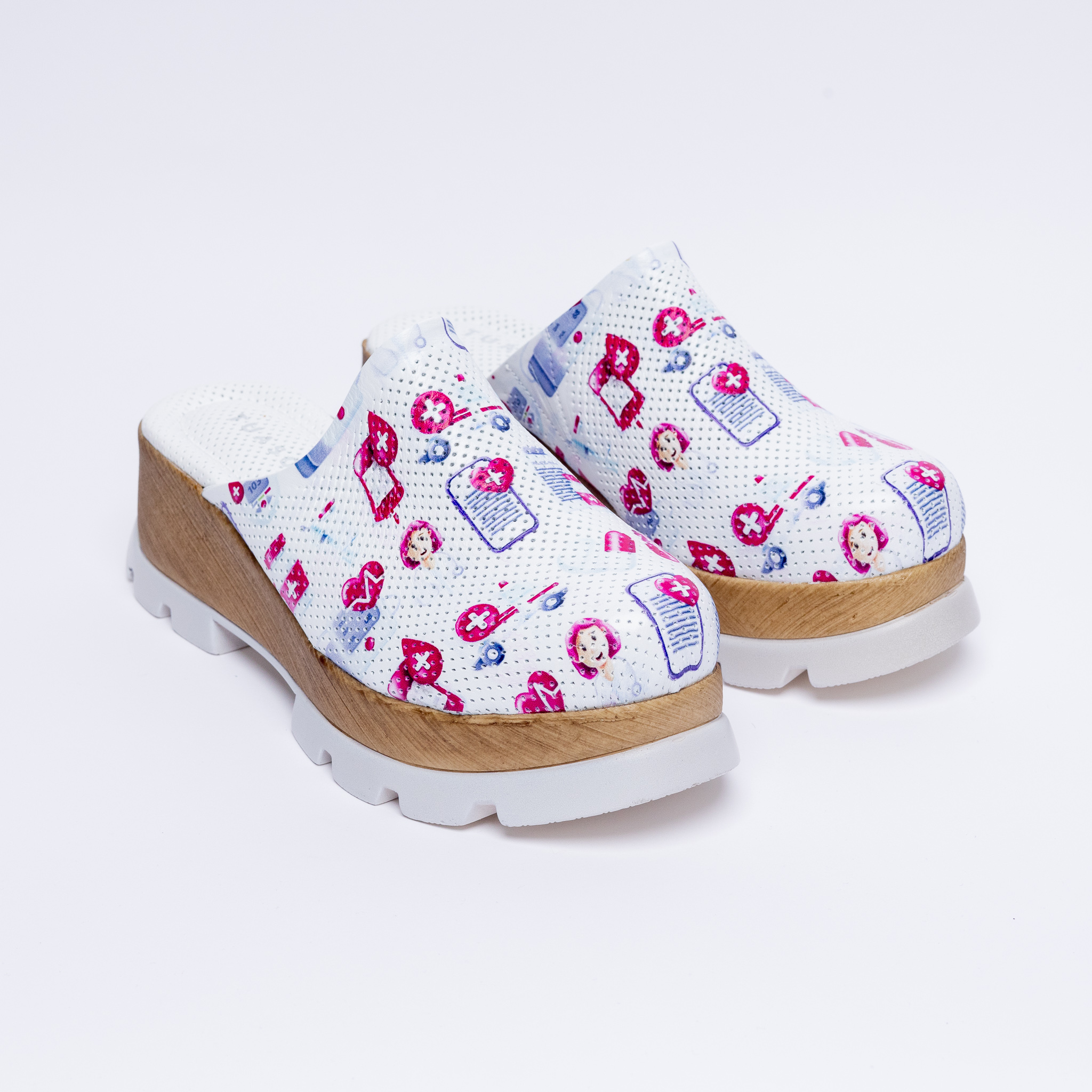 Анатомични чехли на платформа от естествена кожа от ARMADA — продуктова снимка