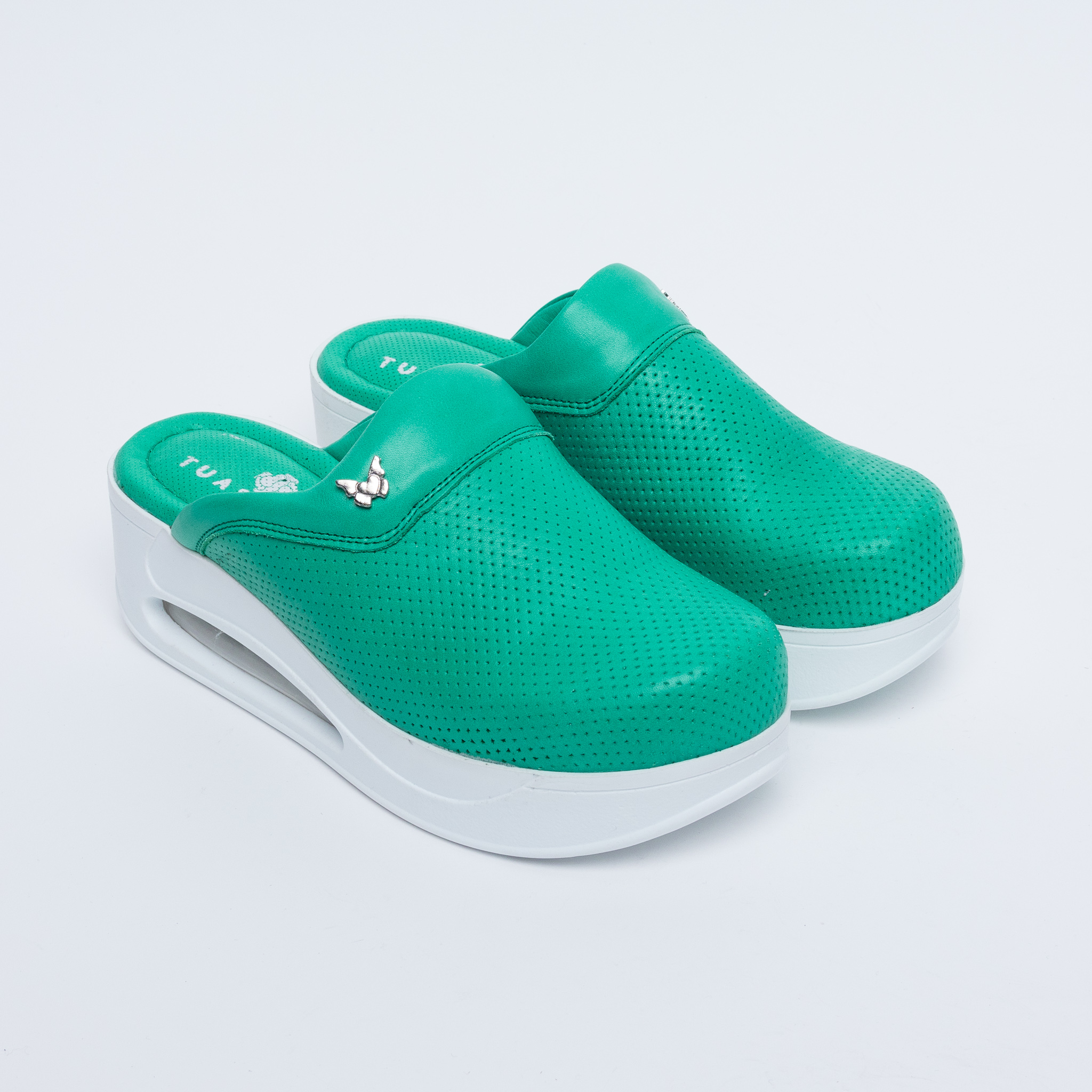 Зелени дамски анатомични чехли на платформа от естествена кожа, ARMADA, за комфорт и стил

4.