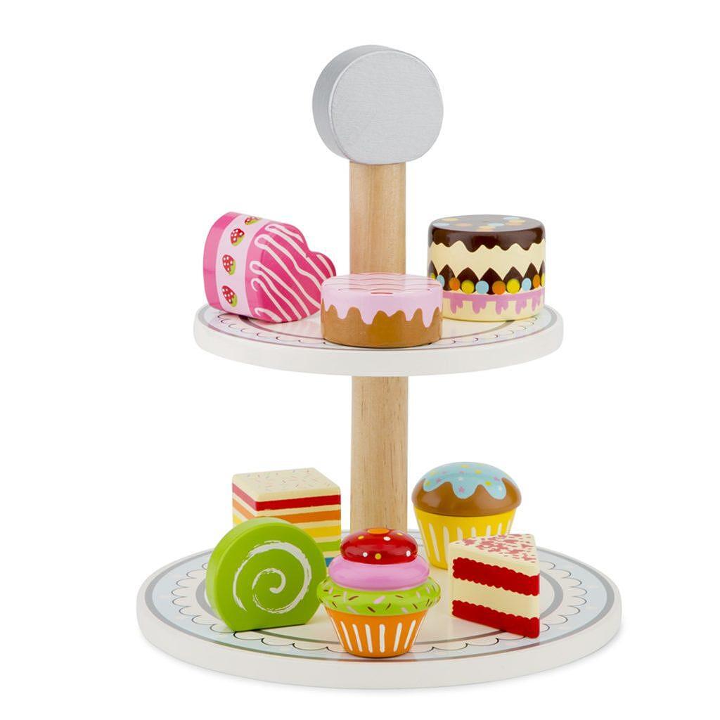 Детски дървен поднос с кексчета New Classic Toys — снимка