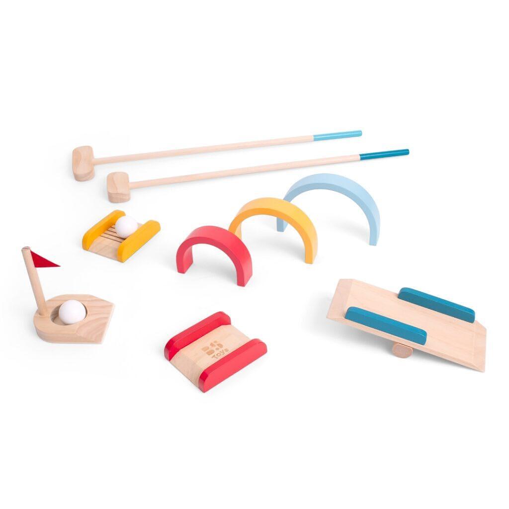 Детски дървен голф с препядствия — снимка