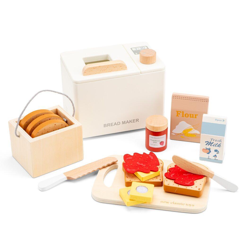 Дървена играчка - детска хлебопекарна за игра — снимка