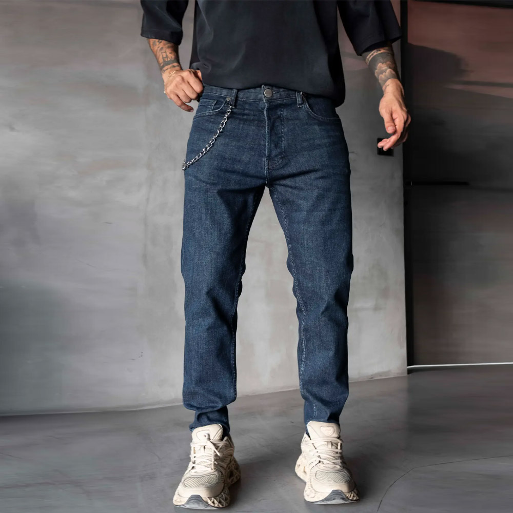 Мъжки тъмносини стрийт дънки със свободна кройка и метална верижка, Lux Denim, Ft8771 от Black Island  — продуктова снимка